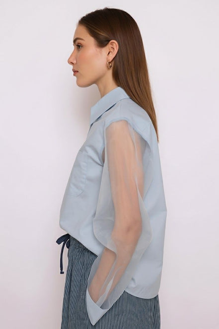 Chemisier bleu manches transparentes